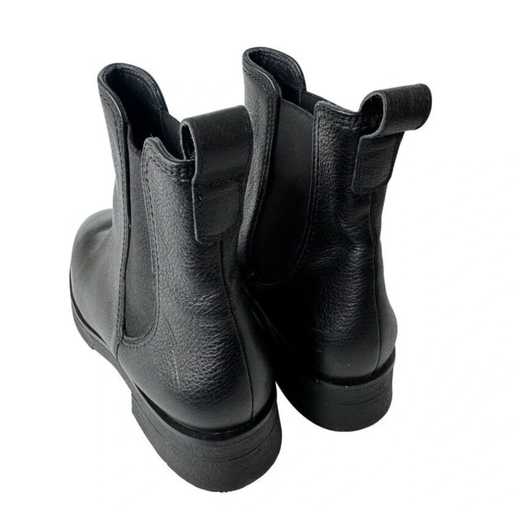 NWOT Paul Green Black Sunny Chelsea Slip on Ankle‎ Boots